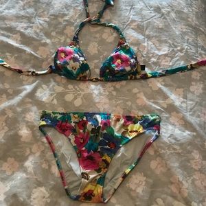 2 piece floral bikini